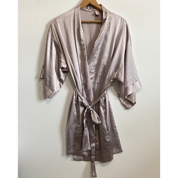 Victoria's Secret Other - Victoria's Secret Satin Tie-Waist Kimono Robe Light Purple Lavender Sz S/M